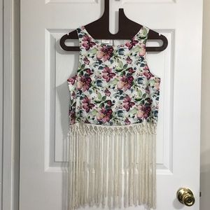 20 DRESSES Cropped Tank Top